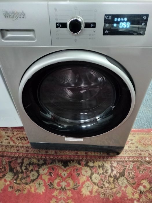 Mașină de spălat Whirlpool 9kg cu uscator