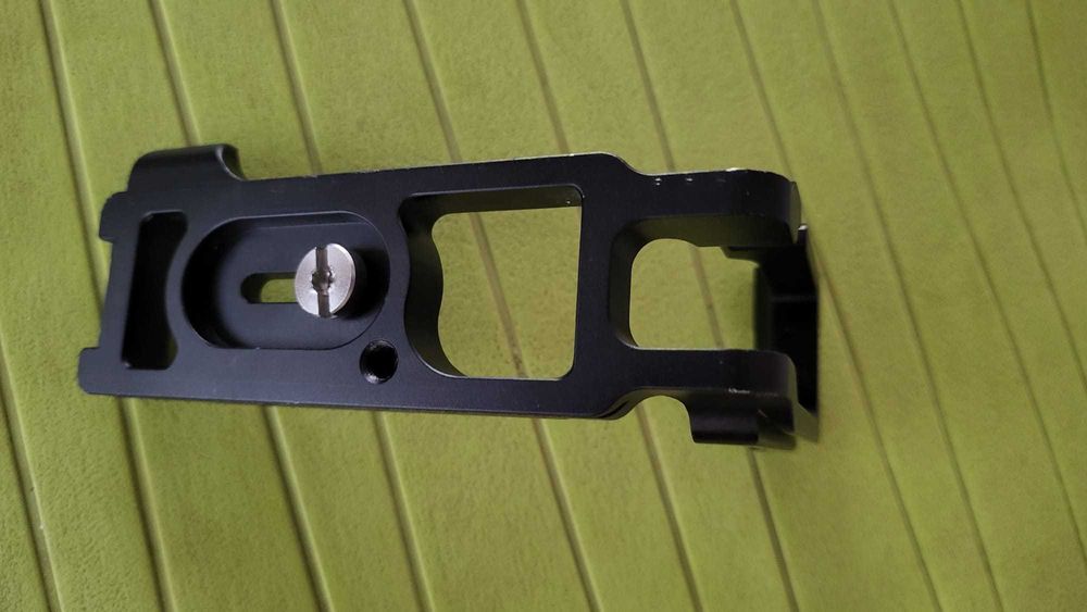 L-Bracket pentru Sony Alpha 7 R