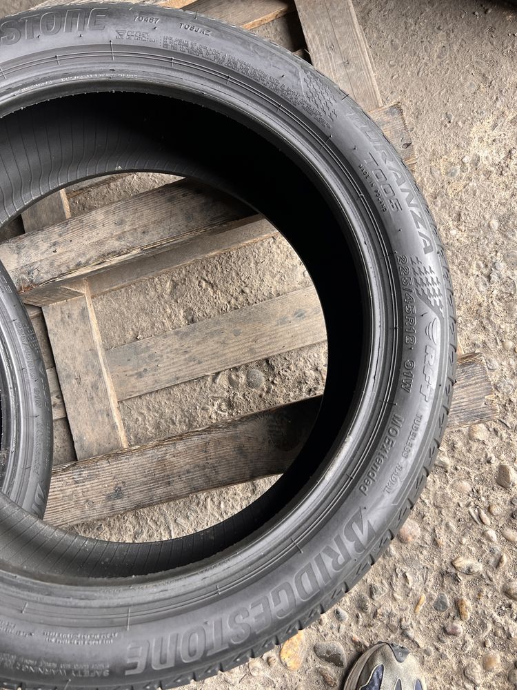 2 anvelope vara 225/45/18 , Bridgestone , RSC !