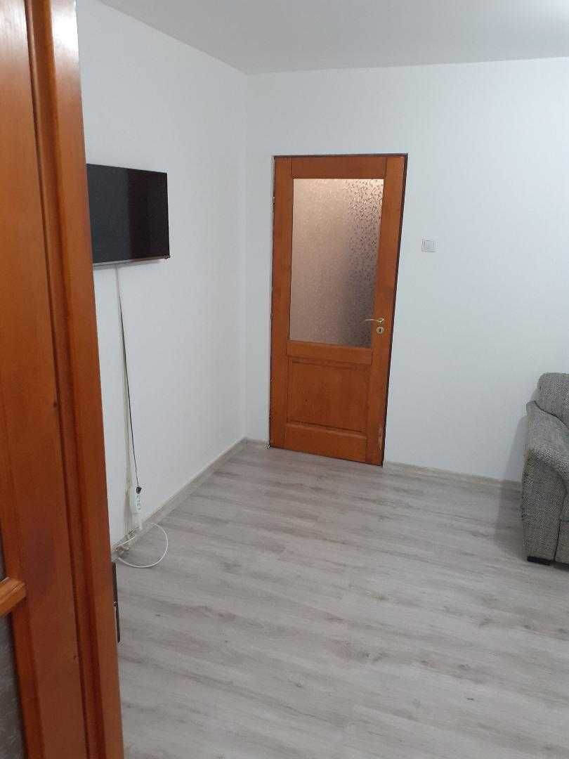 Inchiriere apartament zona Profi-Marasesti