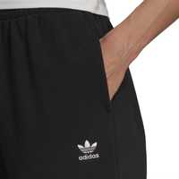 Adidas НОВИ Дамски къси панталонки
