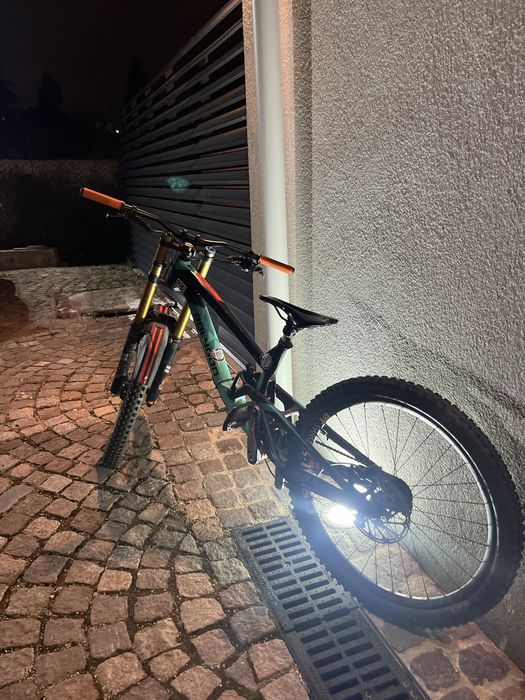 Polygon collosus dh9 2023