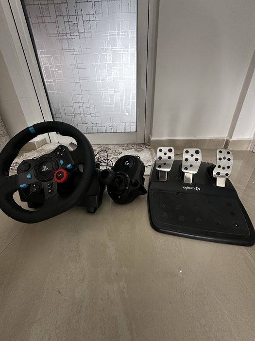 Logitech G29 + скоростен лост logitech shifter