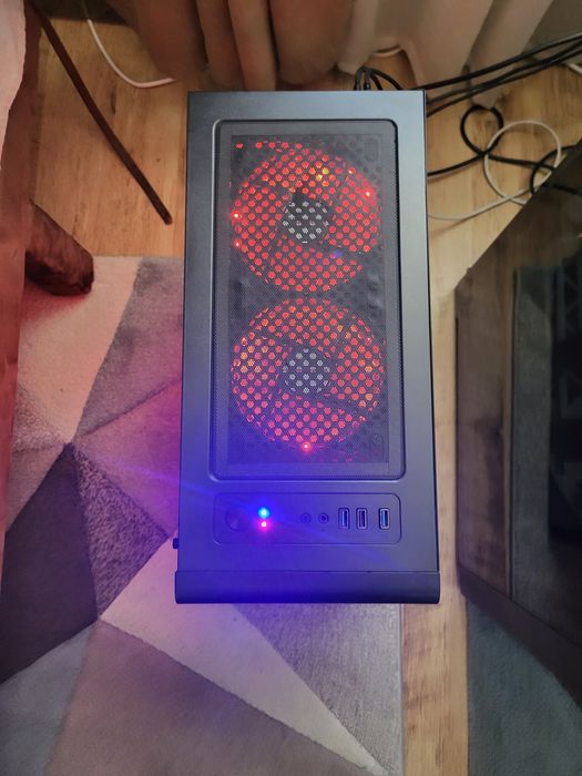 Calculator gaming+ mouse si tastatura