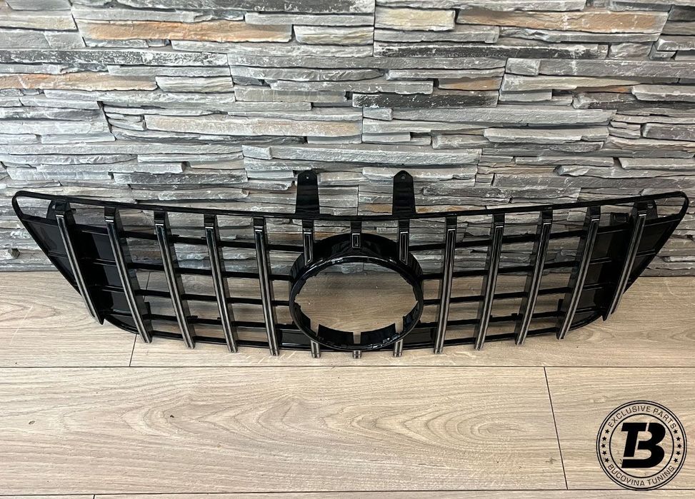 Grila compatibila cu Mercedes ML W164 Panamericana Crom Design