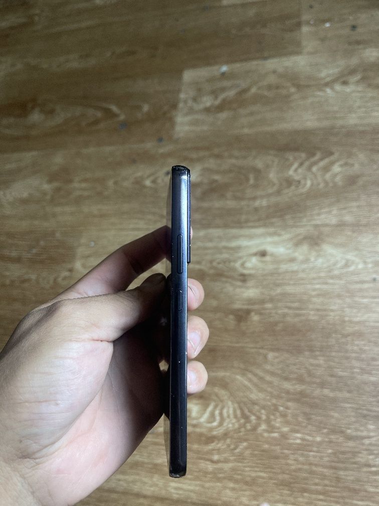 Samsung s22 8/256