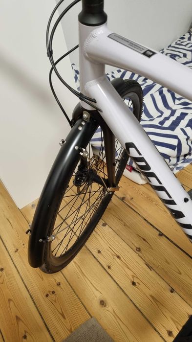 Bicicletă de oraș Specialized Sirrus X (2023) – stare excelentă, 2500