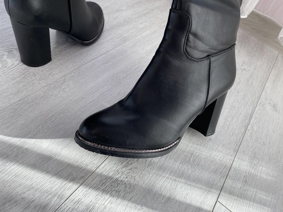 дамски ботуши на висок ток