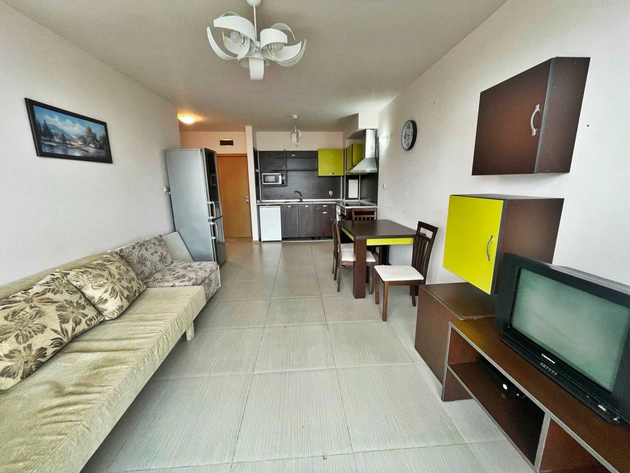 Продава се Двустаен апартамент в к.к. Слънчев бряг - 66 кв.м за 1031 €/кв.м - Снимка #1
