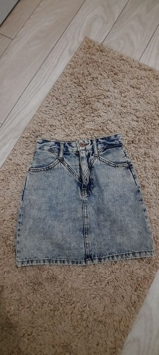 Fustițe în stare buna