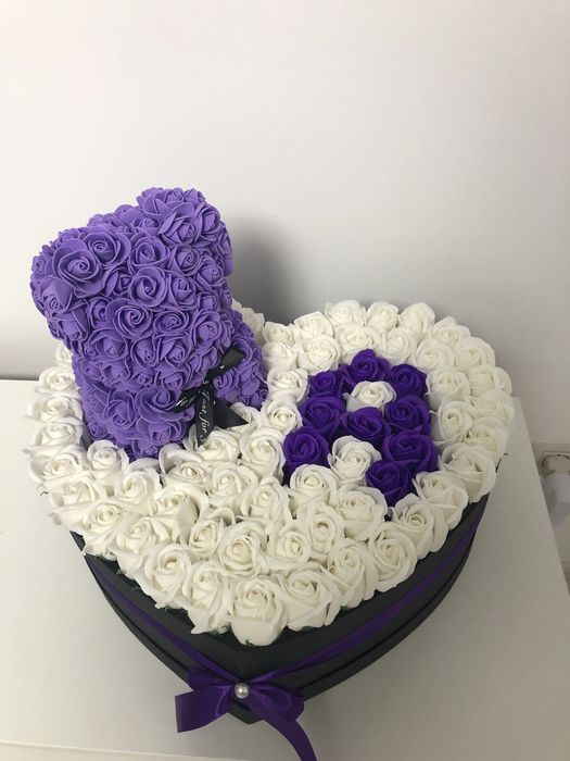 Cutie in forma de inima cu ursulet pret 250 lei