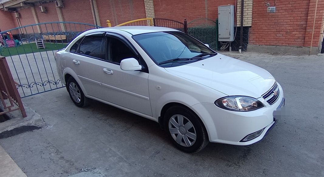 Продаётся автомобиль Gentra