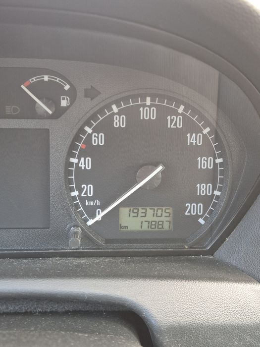 Vand Skoda Fabia 1.4 benzina stare buna