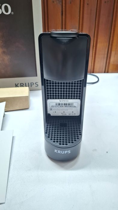 Krups Nespresso XN1108 Essenza Mini,капсули, 1260W,0.6л.