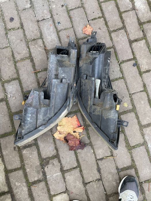 Faruri mitshubishi colt 2002