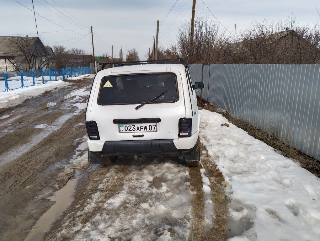 Продам ниву 1999год Карбюратор обращайтесь в личку