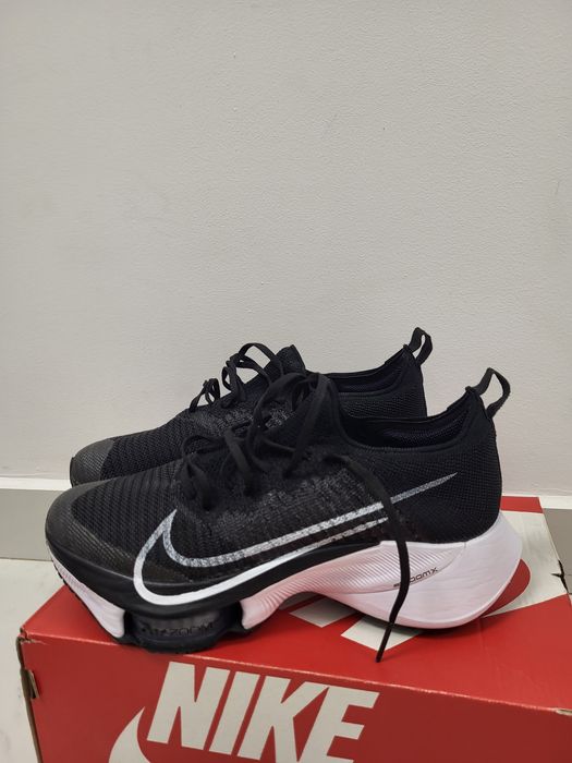 Adidasi Nike zoom bărbați noi 41

Preț fix fix fix.

Trimit î