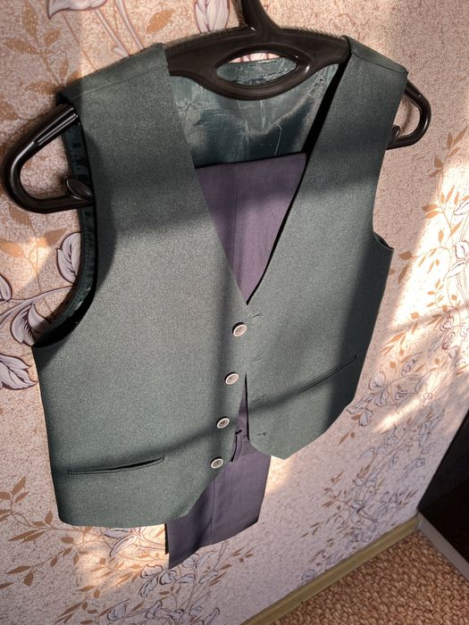 Продам жилетку.