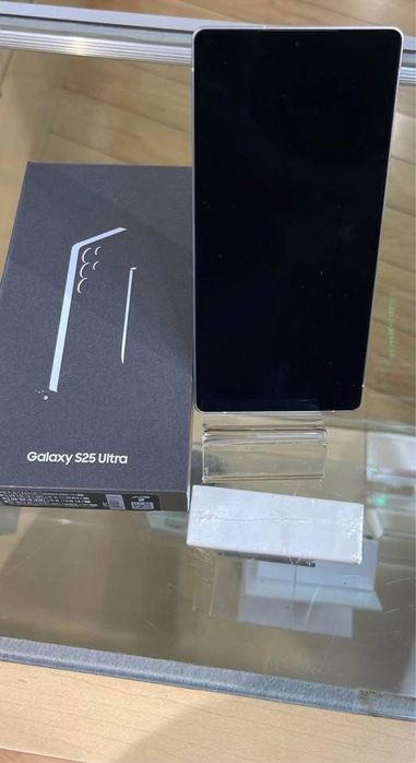 Samsung S25 ULTRA ca NOU