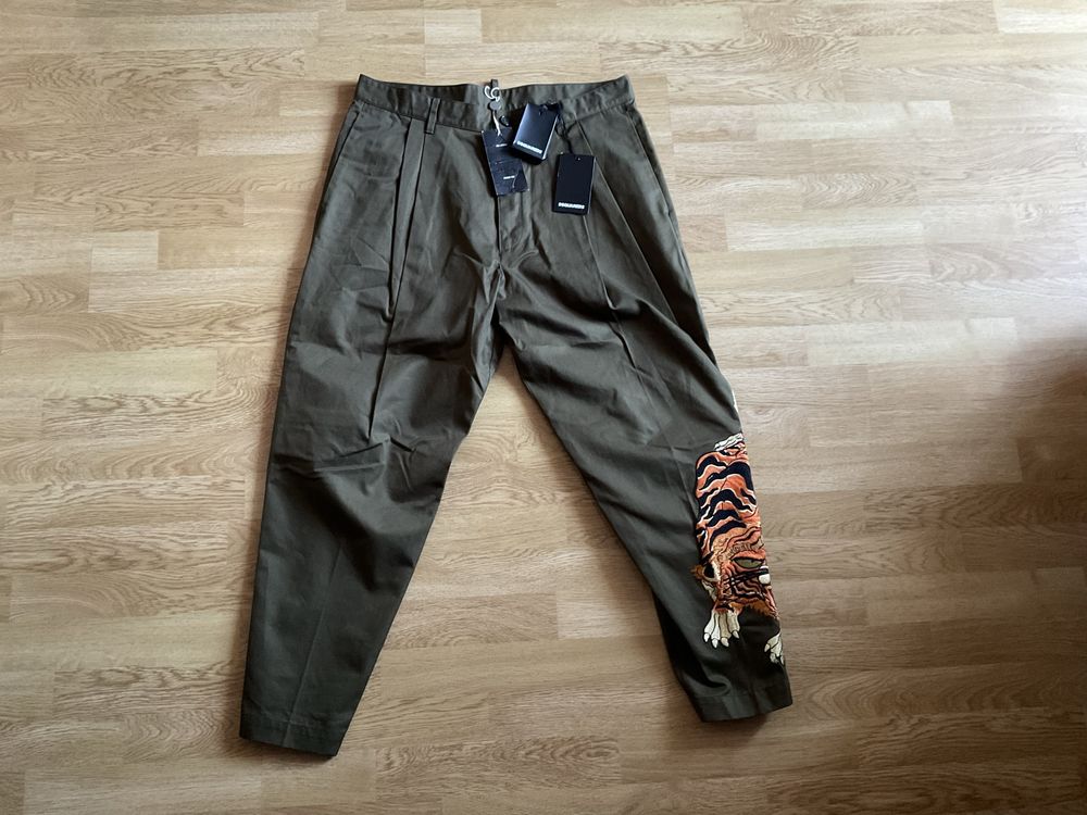 Pantaloni originali Dsquared2 Capri whit Tiger noi