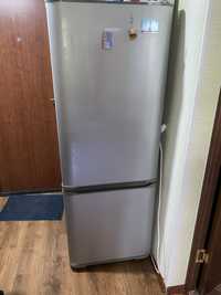 Холодильник в отл состоянии