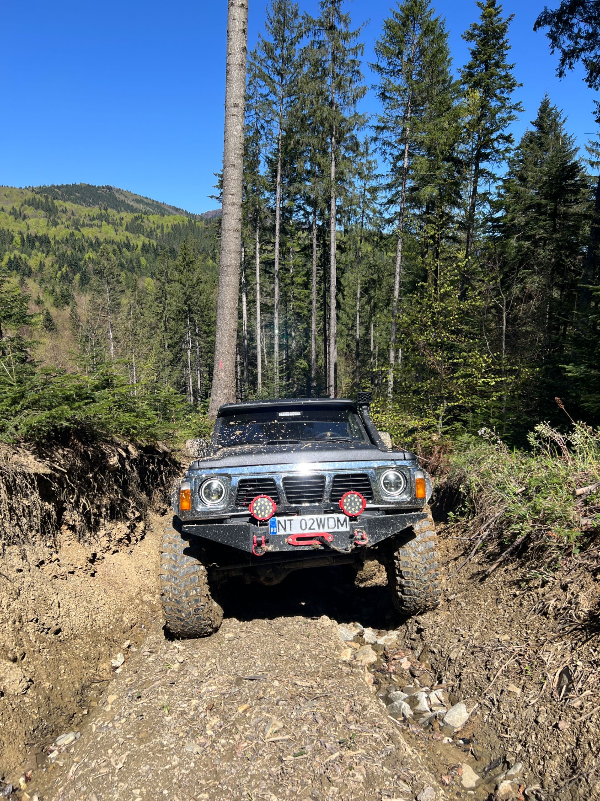 Nissan Patrol Y60 Autoutilitară