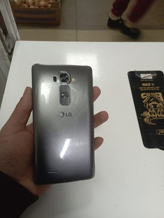 Продам Lg G Flex с рабочим экраном