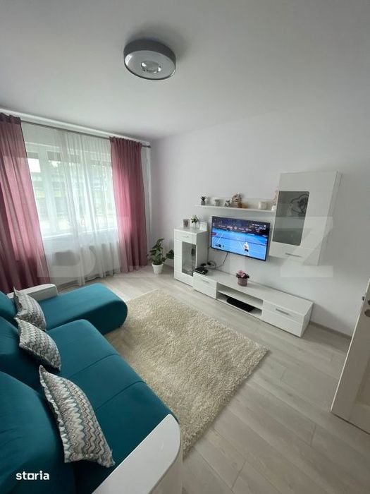 Garsoniera spatioasa zarnesti , stare impecabila .