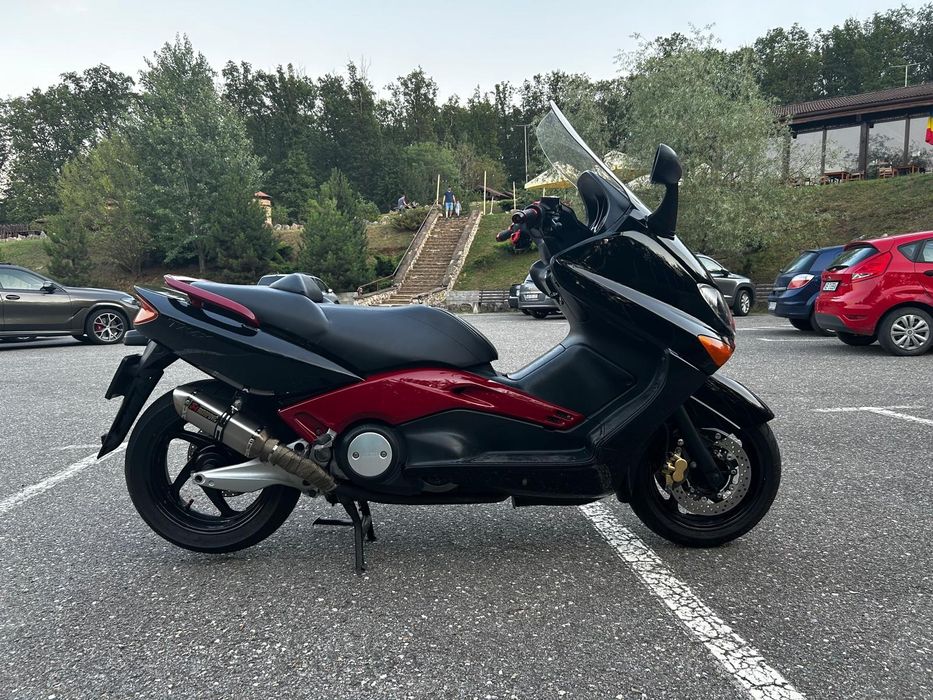 Vând sau Schimb MaxiScuter Tmax cu ktm