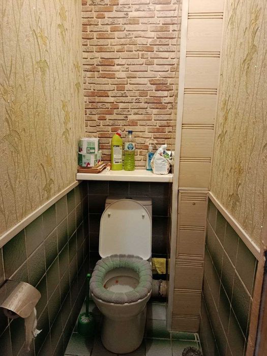 Продам 2 комнатую квартиру . Состояние средне.кадышева базар