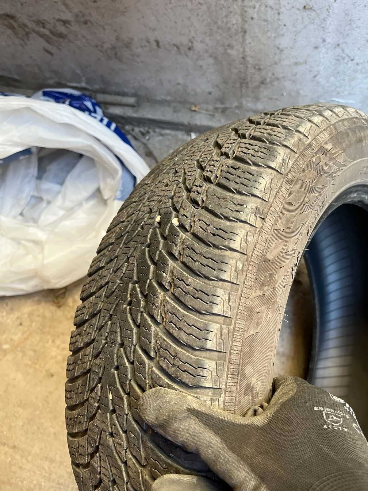 Зимни гуми Nokian 4бр  185/60/15