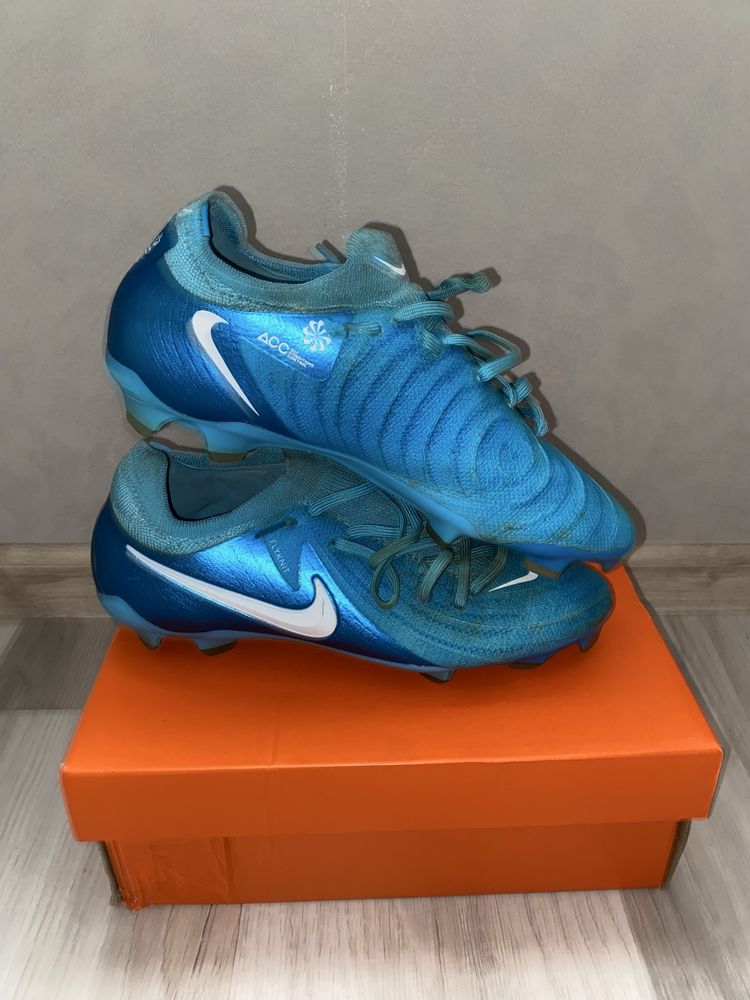 Продавам полупрофесионални (pro) бутонки Nike phantom GX размер-38,5