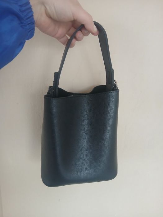 Стилна чанта в черно