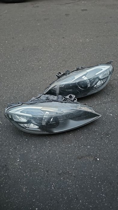 Фары на Volvo V40