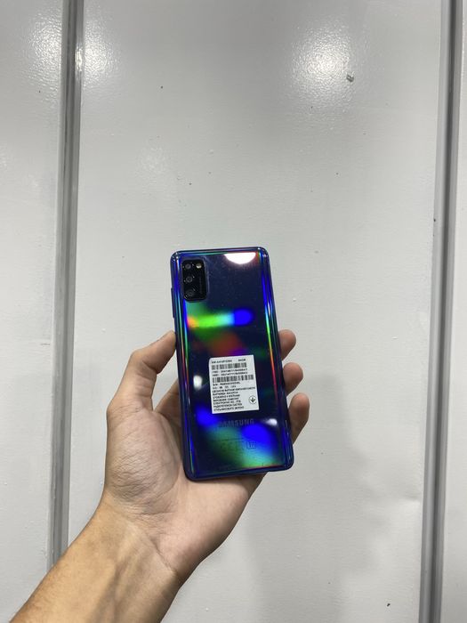 Продам срочно Samsung A41 64GB