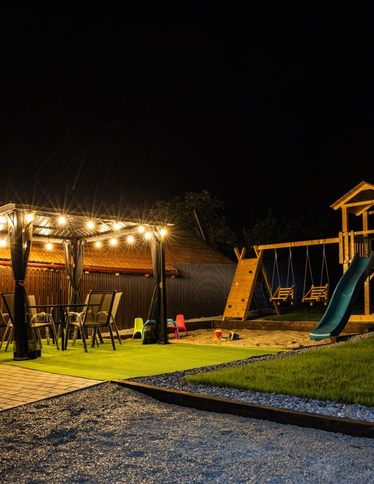 Cazare 1Dec. Vezi parada pe geam