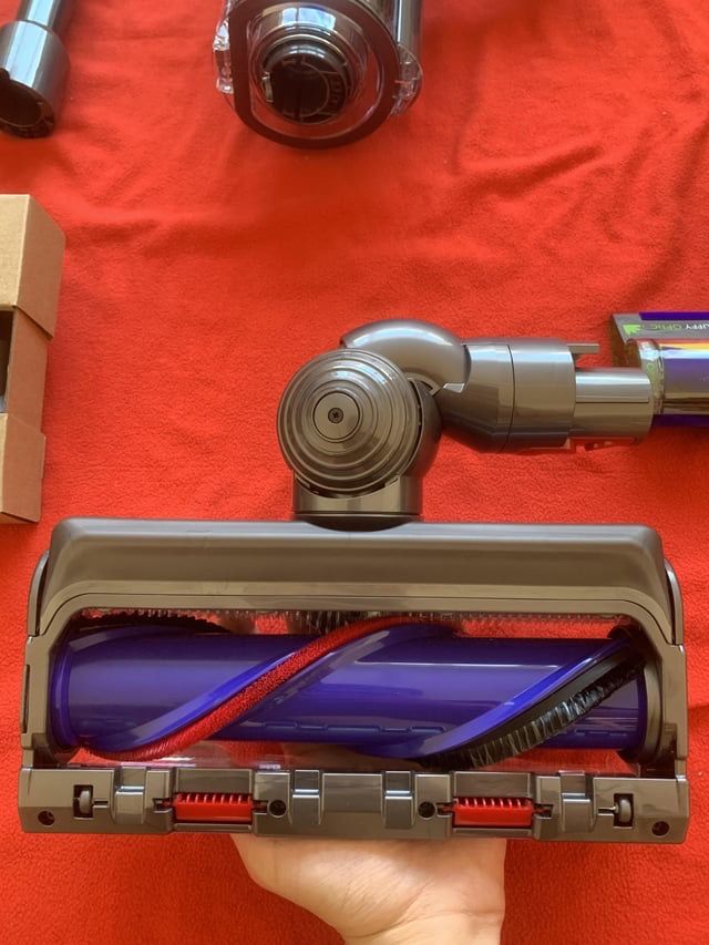 Aspirator Dyson v15 detect absolute NOU