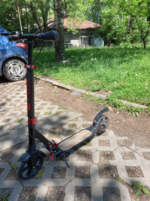 Детска тротинетка с  ръчна дискова спирачка
