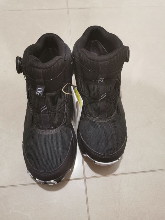 Обувки Adidas нови