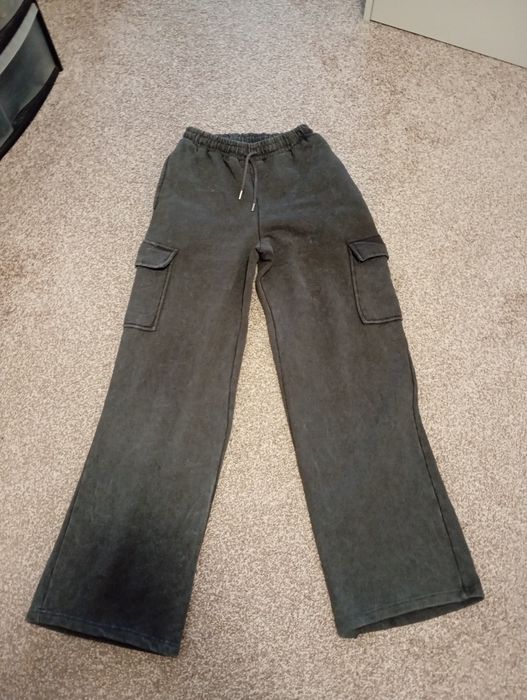 Pantaloni sport Sinsay