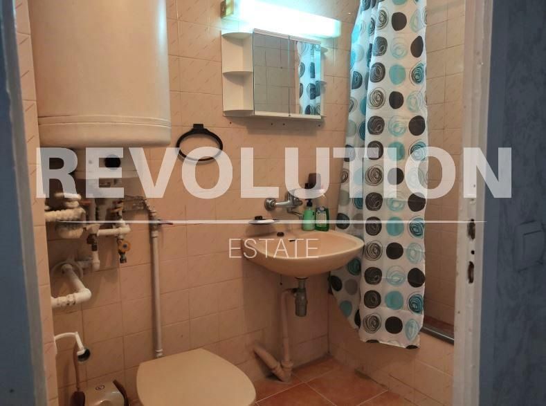 Дава се под наем Двустаен апартамент в Варна, Левски - 45 кв.м за 375 € - Снимка #7