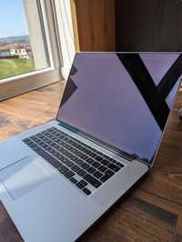 Macbook Pro, 15 inch, SSD