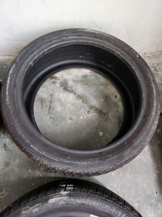 Продавам гуми цена по договаряне