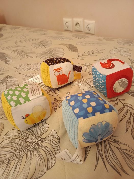 Бебешки играчки дрънкащи,музикални