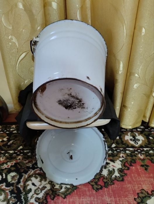 Ведро эмалированное / Челак сирли