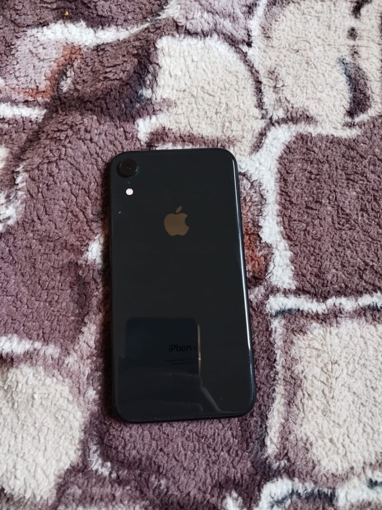 Vând/Schimb Iphone XR impecabil