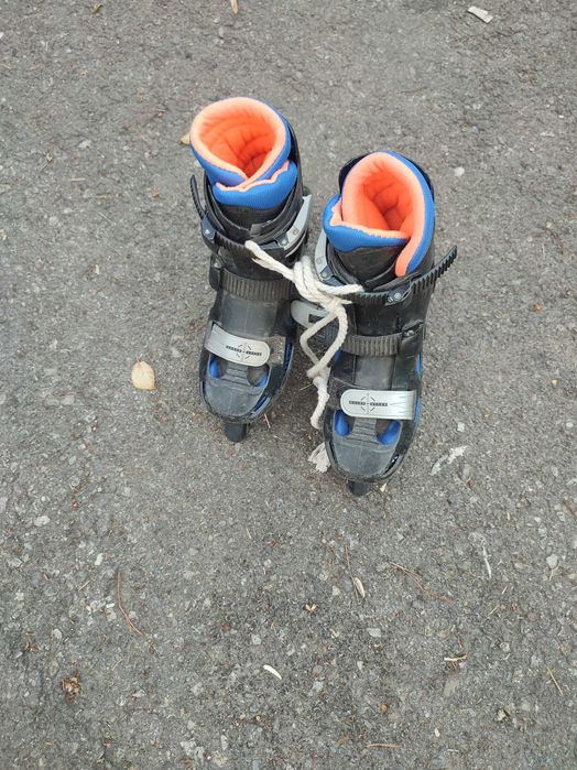 De vânzare: Role pentru copii