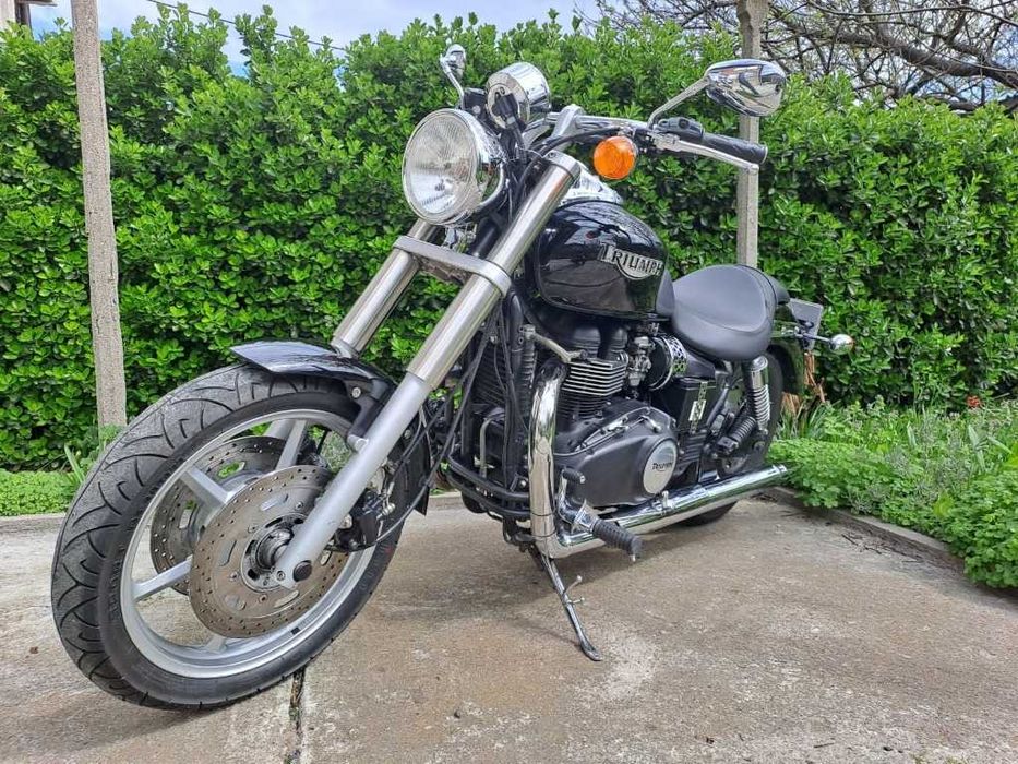 Triumph Speedmaster 865