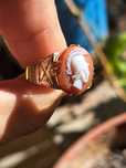 Inel aur 8k vintage cu camee cap de solat roman