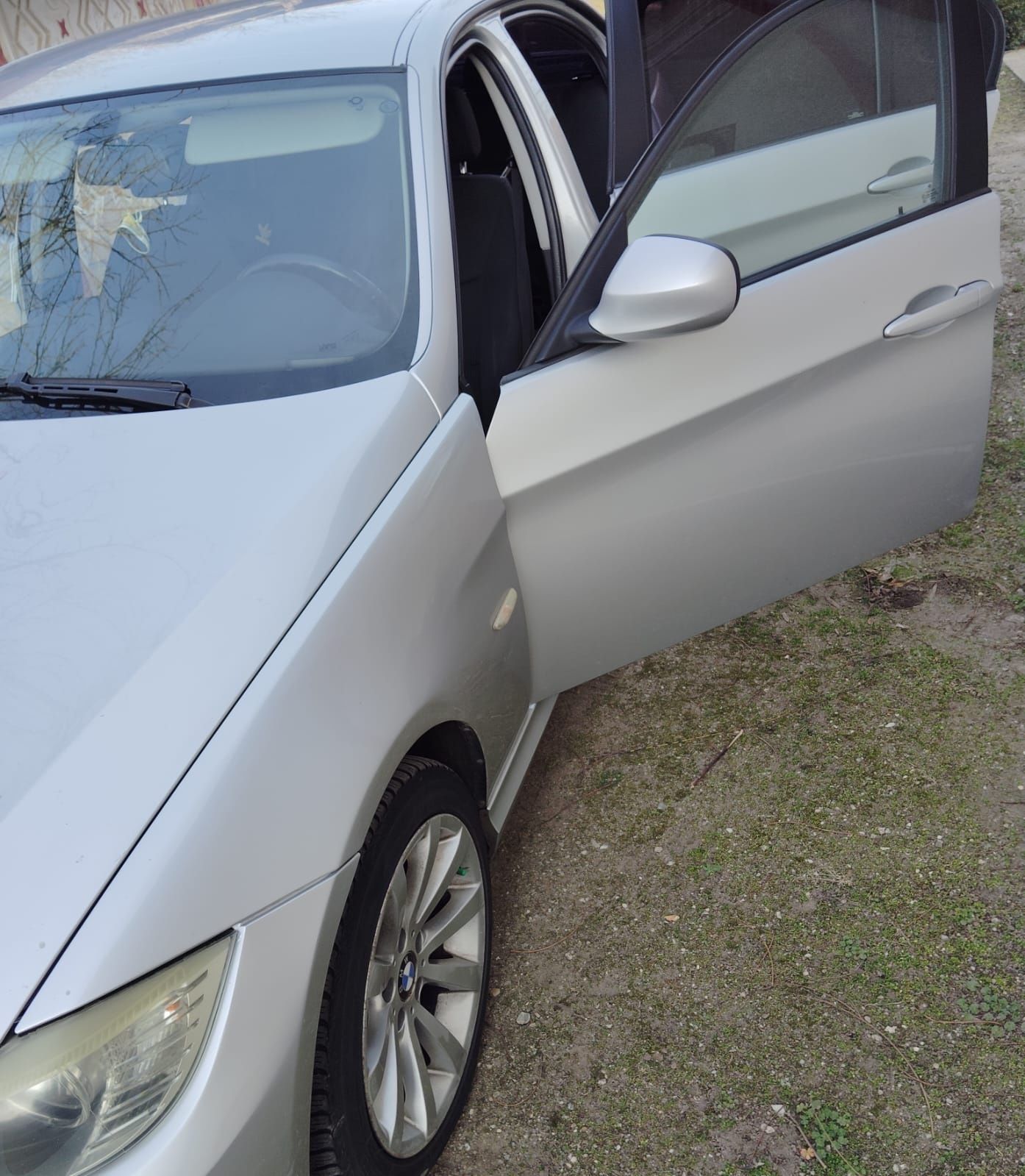 Vând Bmw 320d e90 Facelift